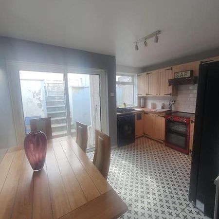 Villa Guardian View Abertillery Esterno foto
